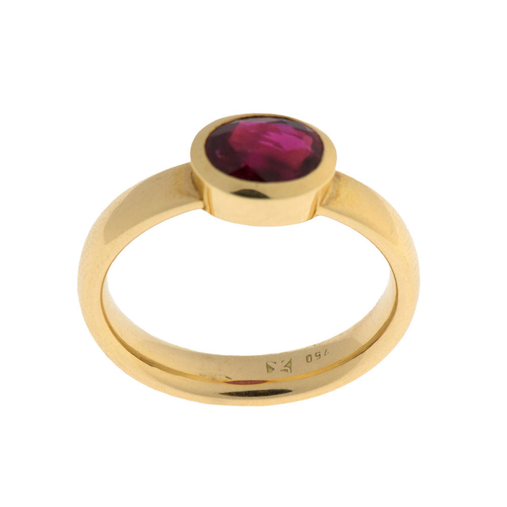 Ring Ruby! Ruby! Ruby! aus Gelbgold mit Rubin