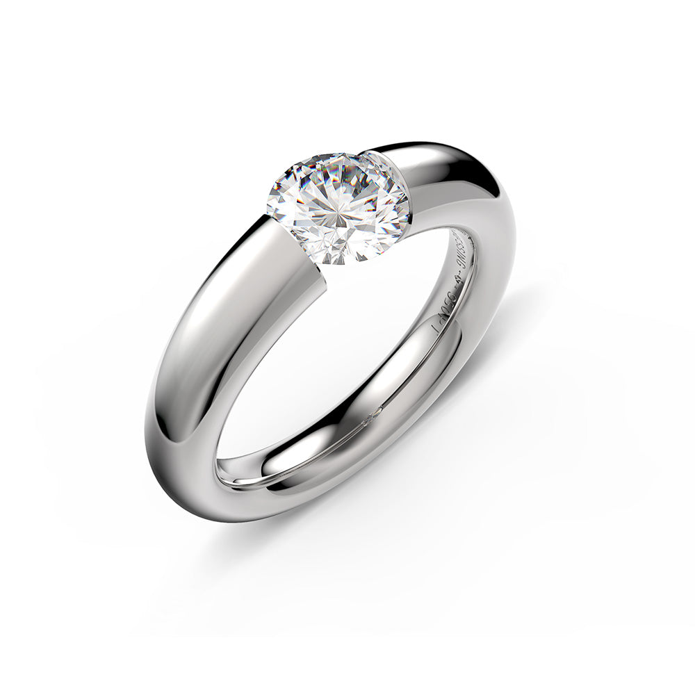 Spannring Verlauf volumig aus Platin mit Diamant