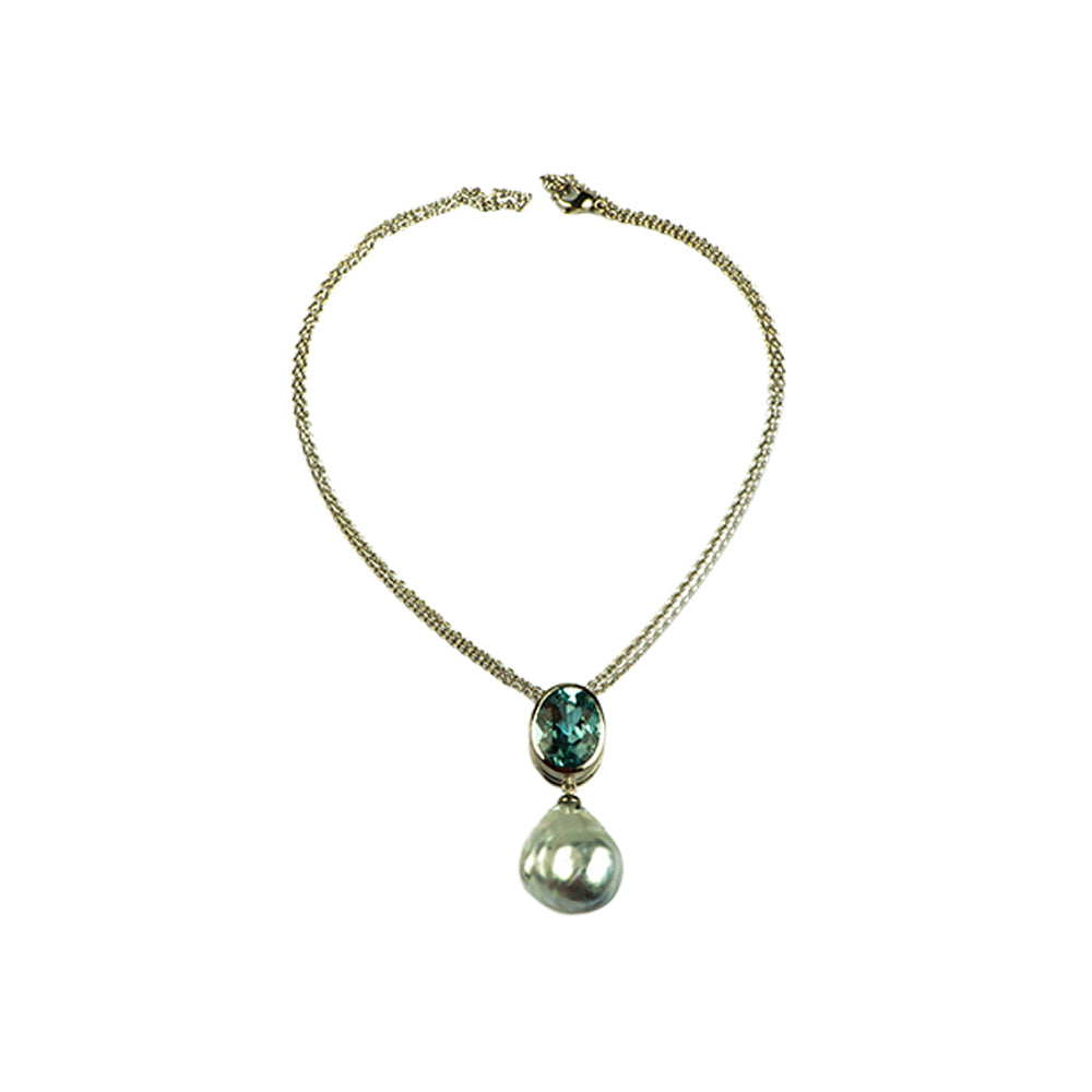Anhänger Mare aus Weißgold mit Tahitizuchtperle und Aquamarin