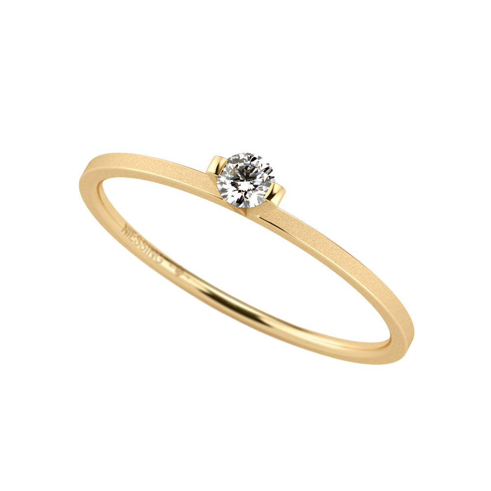 Ring Princess aus Gelbgold mit Diamant