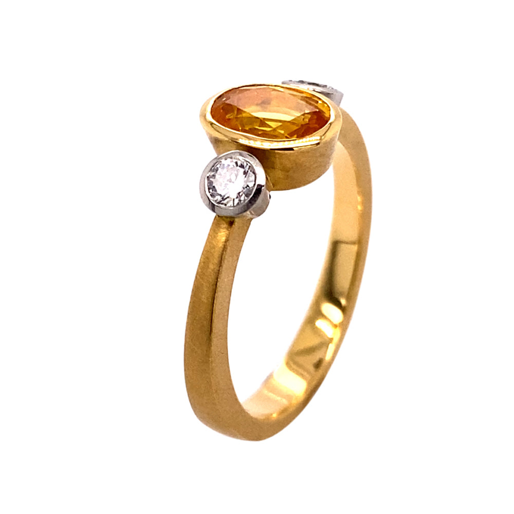 Ring Tres aus Gelbgold und Platin mit Saphir und Diamant
