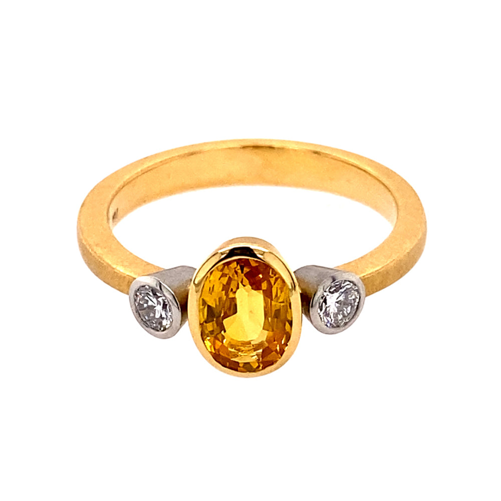 Ring Tres aus Gelbgold und Platin mit Saphir und Diamant