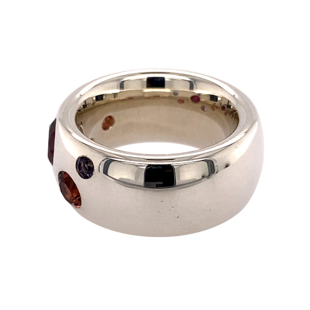 Ring Farbenspiel rot aus Silber mit Granat, Amethyst und Saphir