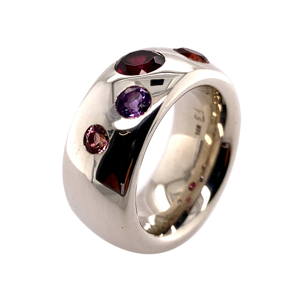 Ring Farbenspiel rot aus Silber mit Granat, Amethyst und Saphir