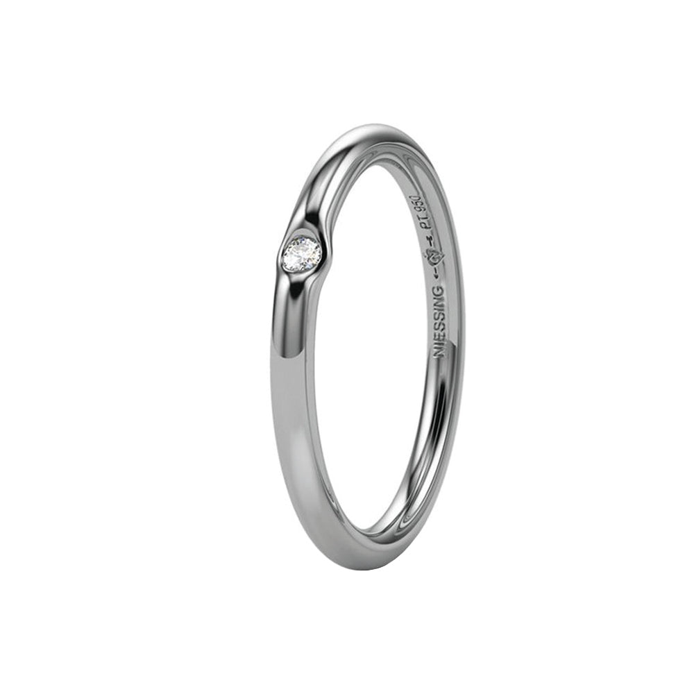 Ring Traces of love aus Platin mit Diamant